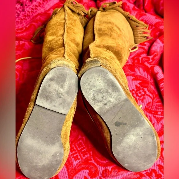 MINNETONKA MOCCASINS AND SCARVES BUNDLE - Picture 4 of 9